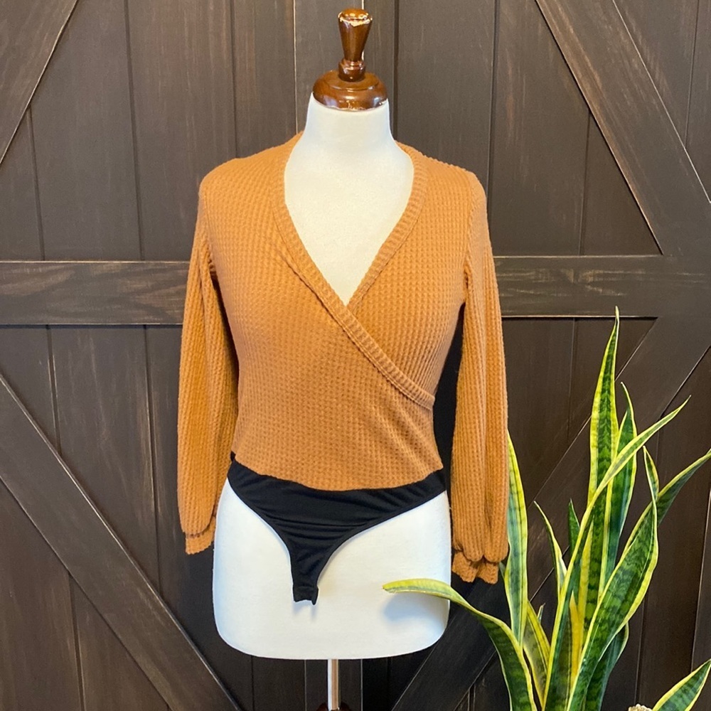 CY Fashion rust bodysuit small.. NWT